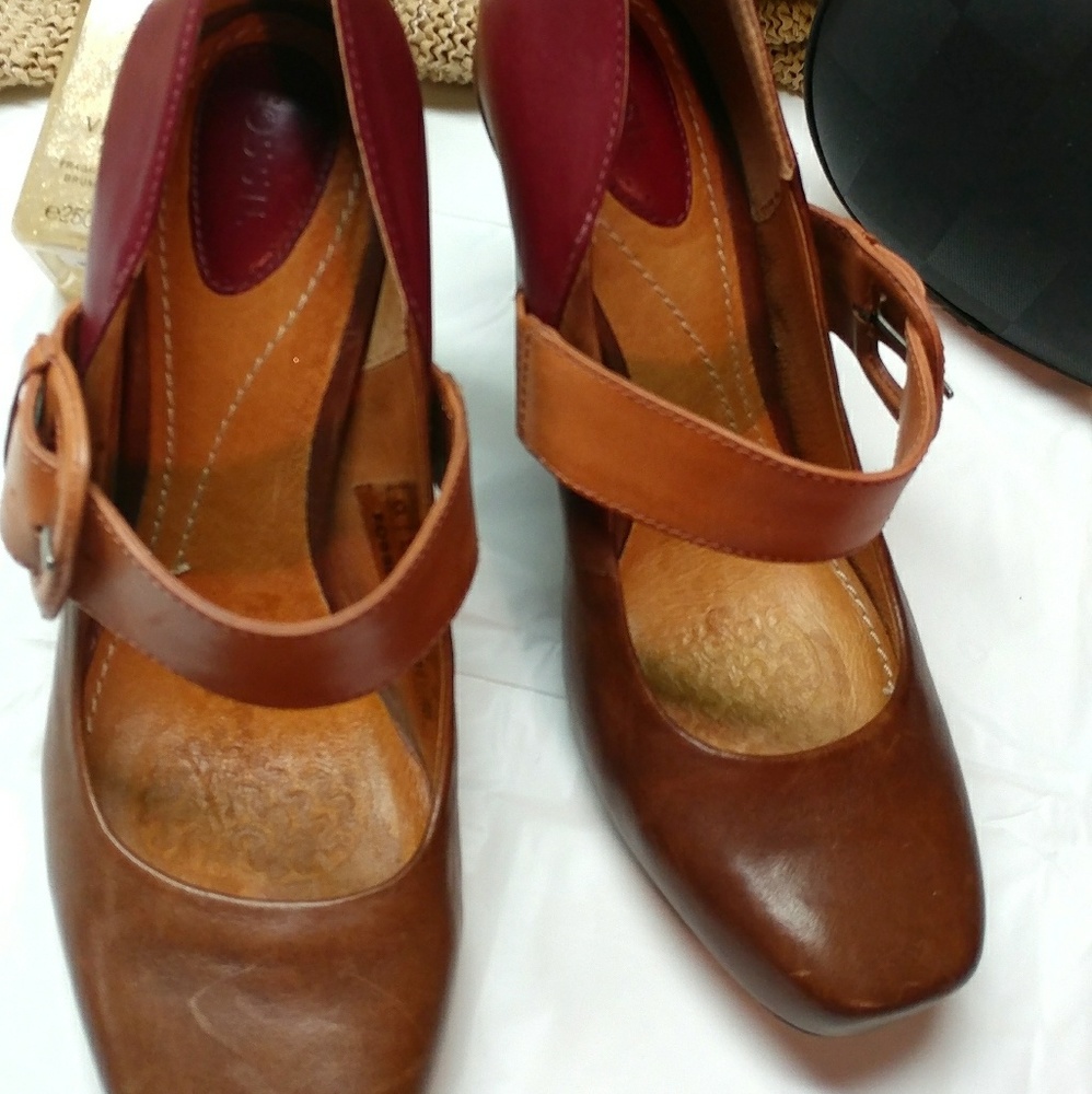 Fossil Leather Shoes - Picture 2 of 5
